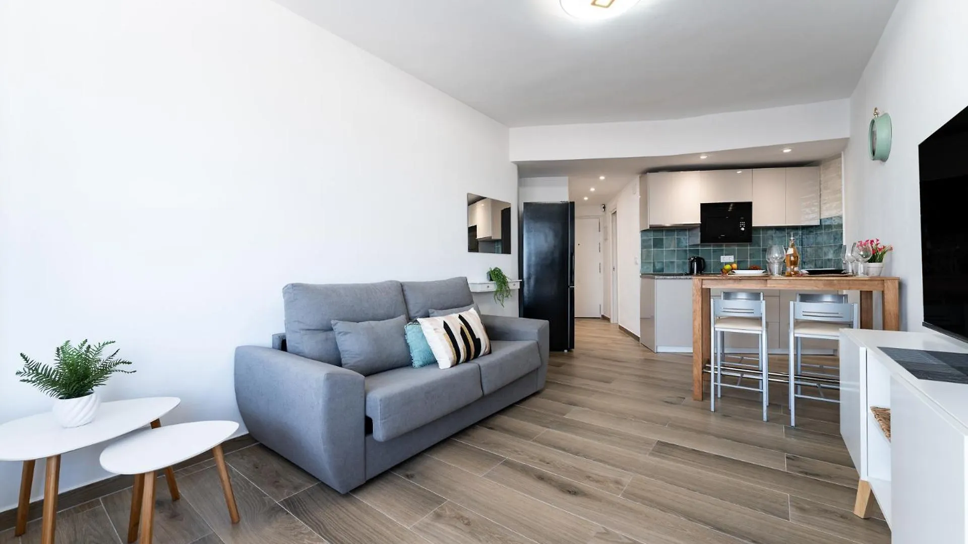 Apartment Malagasuite Glow Studio & Pool Torremolinos