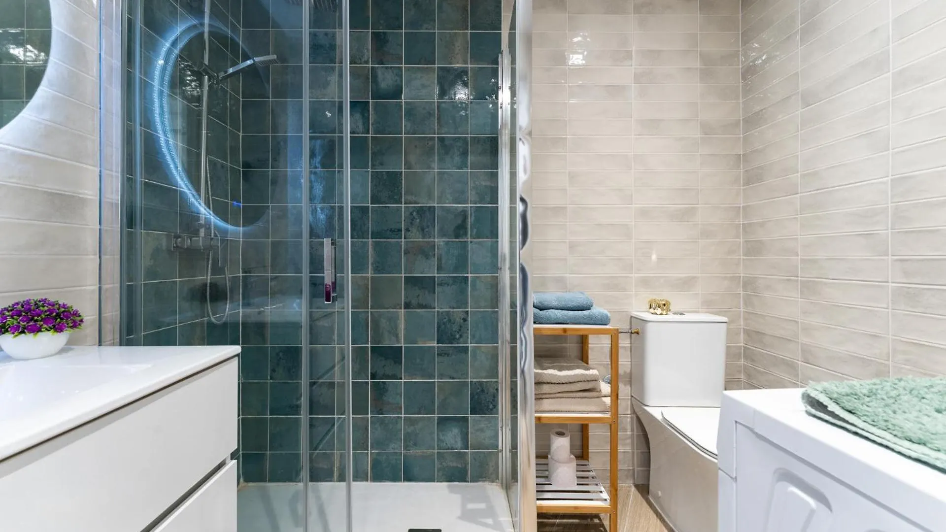 Apartment Malagasuite Glow Studio & Pool Torremolinos Spain